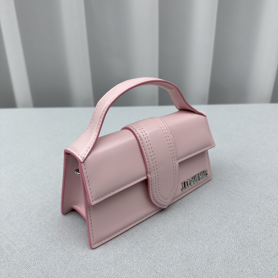 Jacquemus Satchel Bags